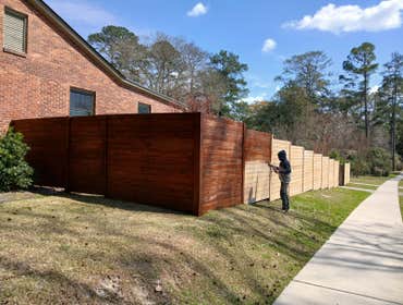 ? Boost your curb appeal with expert fence painting by Hernandez Painting & Renovation LLC! Clean lines, lasting color, and pro