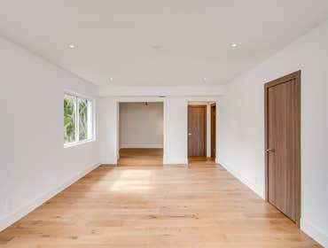 EUROPEAN OAK INSTALLATION