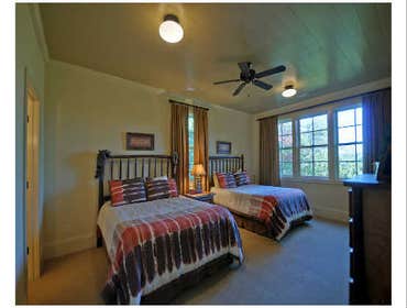 Blue Ridge Custom cabin in Blue Ridge Georgia
4000 sq. ft. 5 bedrooms 5 1/2 baths