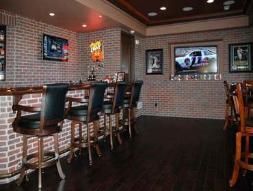 Wet Bars and Kitchens