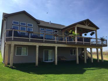 Upper Level Deck