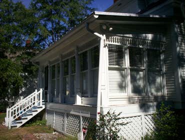 EXISTING SUN PORCH