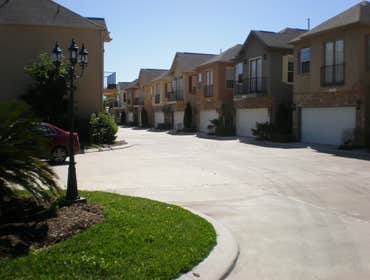 Gated Community Almeda