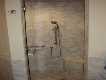 ROBERT GARY BUILDERS INC