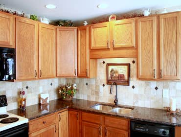 Works by Eos Granite And Tile