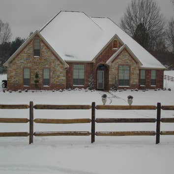 Custom Home in Quail Hollow Estates 4 Bedroom 2 1/2 bath 4000sq ft great home!
