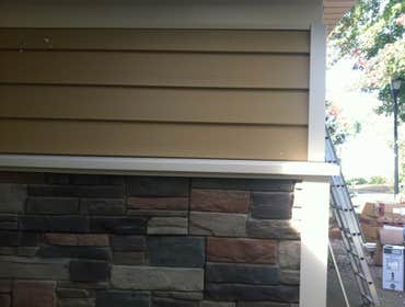 Bellastone Job This is a job we did in Mooresville NC. It is Bellastone, some shake, and Amazing Plank Acrylic Siding. It looks amazing and has recieve