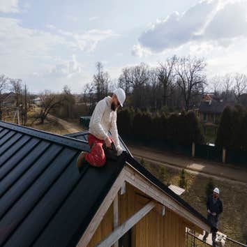 Alvarez Construction and Roofing LLC