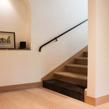 Bradley Residnece This project was a cooperative effort with Loyd Architects, The Homeowner, and United Contractors. Our goal was to create a Flemish 