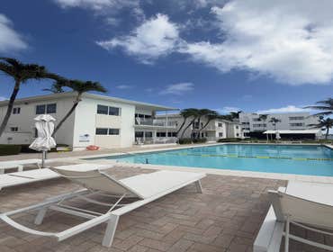 Photos by D&r Contracting Corp #1 D&R Contracting Corp is a licensed general contractor serving South Florida specializing in residential and commercia