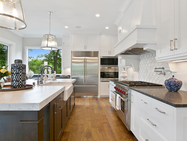 Transitional White Kitchen