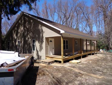 Exterior siding/roofing