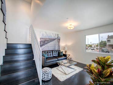 Complete - Av. De Portugal, Point Loma