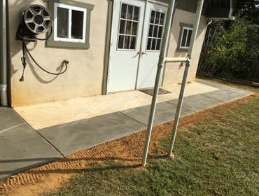 Concrete walkway