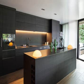 Iy Development & Renovation Inc