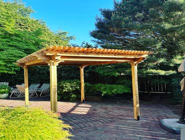 Cedar pergola Cedar pergola, built with no exposed hardware.
Stained and sealed to this beautiful cedar color.