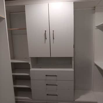 Walk in closit Custom build new walk in closet.
