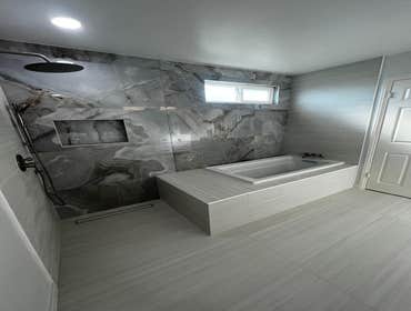 Clean & Simple Bathroom Design