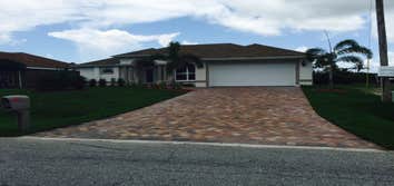 1833 NE 23rd St. NEW HOME CONSTRUCTION New Design Built Residential.
Client wanted a rental property on sweet water canal.
Total Living Area: 1780sf
