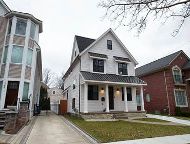 2150 SF 2.5 Story With 2 Car Detached, 2150 2.5 Story 2 Car Detahced