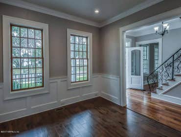 28659 Grandview Manor