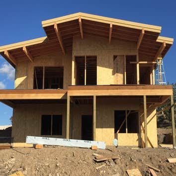 Leon R Petz Construction