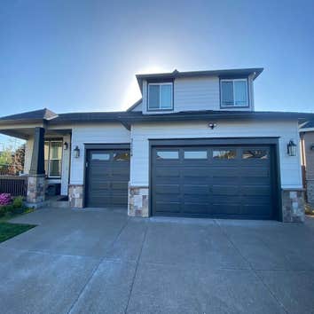 Photos by Vision #1 Full exterior repaint and masonry rock added
With a deep pressure wash allowing us to apply fresh new Sherwin Williams paint . Hom