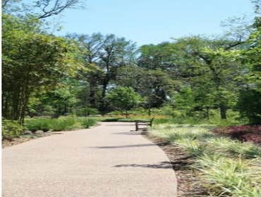 Shangri La Botanical Garden