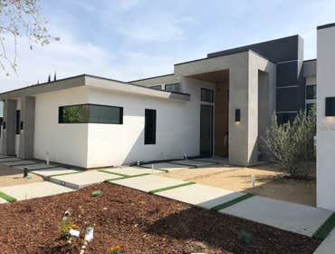 New Construction Home Finished
The foundation of modern architecture is to achieve a simple yet unique design that maximizes space and efficiency. Our 