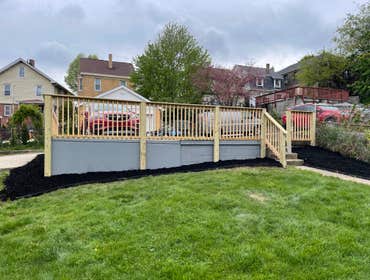 Finished railing added to a driveway 4/28/23