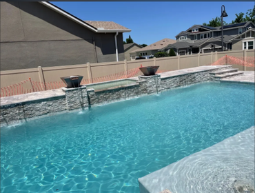Custom Pools and Spa