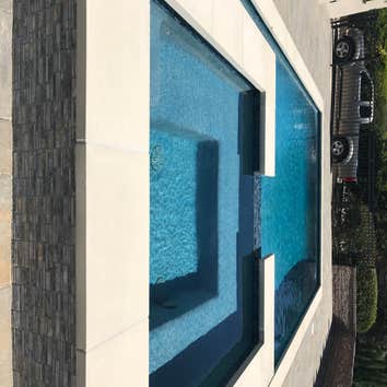 Sparkling Touch Pool