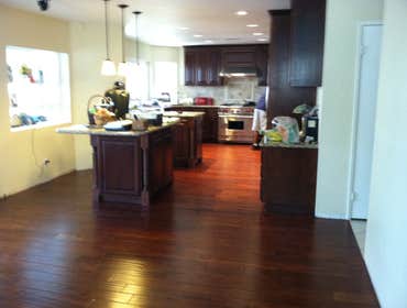 Cheery with floor