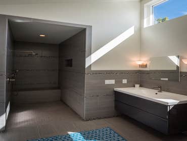North Mountain Pool House