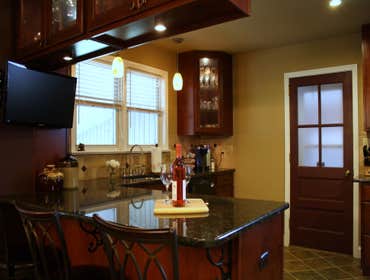 Works by Eos Granite And Tile