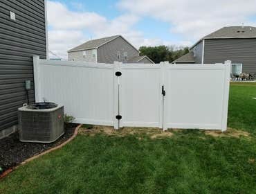 Vinyl Fence Projects