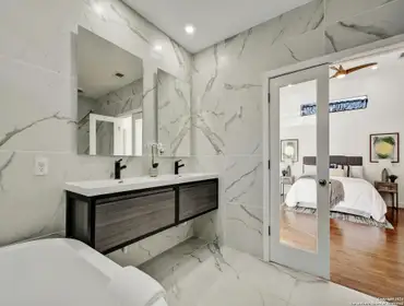 Photos by Nv Custom Homes #1 Create a similar design from Beverly Hills Hotel Forum