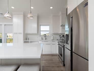 BEACH HOUSE [reno]