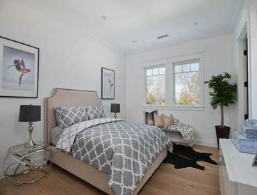 19348 Collier St, Tarzana, CA 91356 Brand new construction Cape Cod situated in the heart of Tarzana South of the Blvd, just a block from Ventura Blvd'