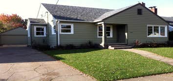 6725 N Atlantic Ave Enjoy the charm of 40's architecture combined with the conveniances of today. A great working kitchen that opens to living area wit