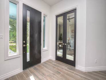 105 Graystone Lane