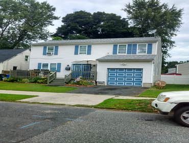 Photos by Sapphire Construction New construction Boston cape.