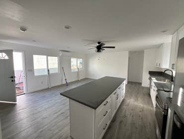 Living room / Open kitchen