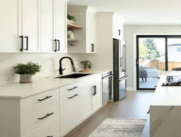 Photos by Kitchen Renovation Vancouver - Custom Kitchen Remodeling, Cabinets, Countertops & Luxury Kitchen Renovations #1