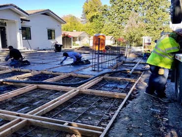 Portfolio Our services include Exterior Design, Pool Remodeling, Artificial Turf, Concrete & Pavers, Outdoor Kitchen & Fire Place, and more! Envision t