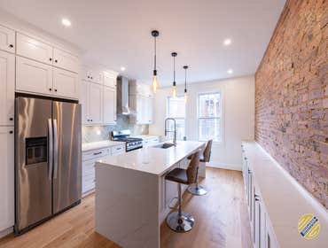 Timeless Kitchen Excited to share this incredible kitchen renovation project we've recently completed - warm and inviting!
Reinvigorate your living s