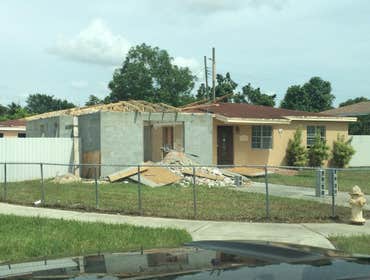 House (Remodeling 9355)