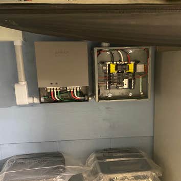 Battery backup Anker Solex system