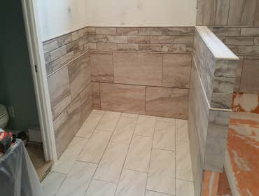 Roman tub area