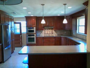 LynnLee Construction Group Custom Homes, Additions, Historical Renovations, Remodeling, Trade Professionals
Major Home Re-model (detached garage,